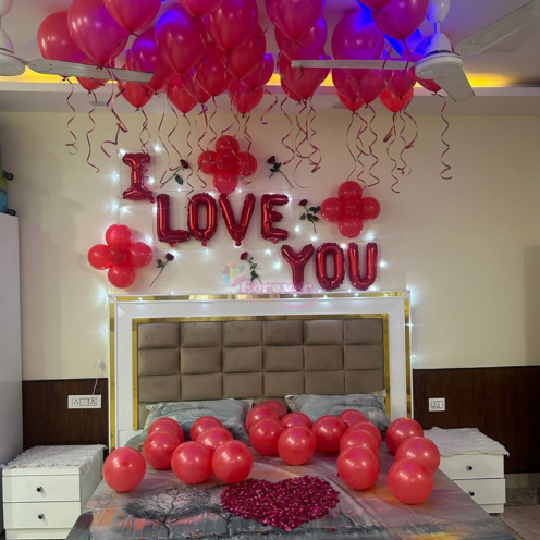 I Love You Theme Balloon Decor